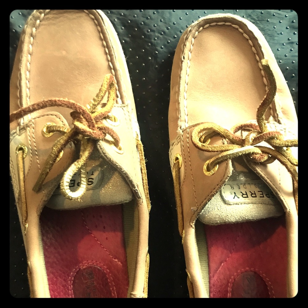 Sherry Top Slider - gold sparkles
